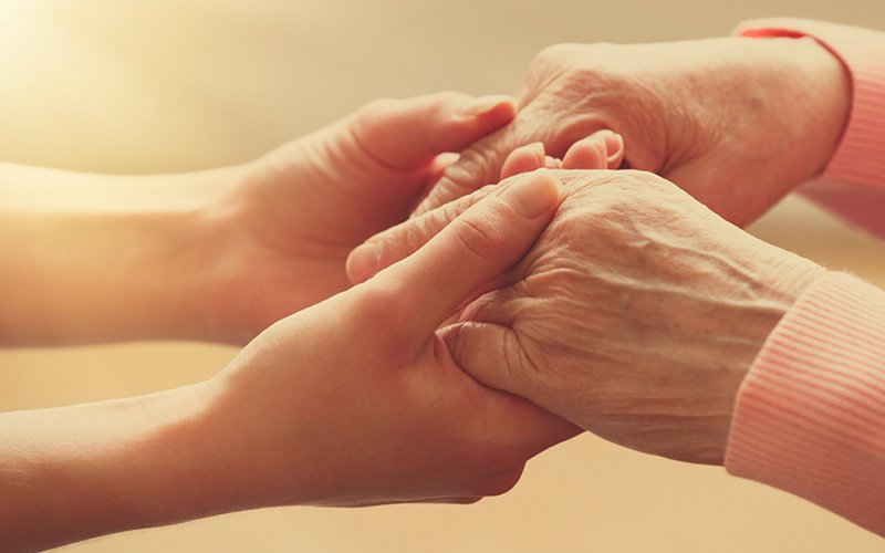 Accompaniment to terminally ill patients and their families